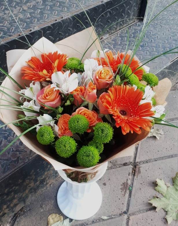 Букет цветов из: Герберы, Хризантемы, Альстромерии и Розы в Масловой