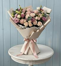 Букет цветов из:  Розы и Лизиантусы в Масловой