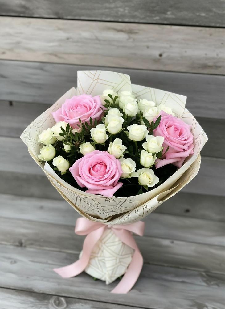 Букет цветов из: Розы в Масловой