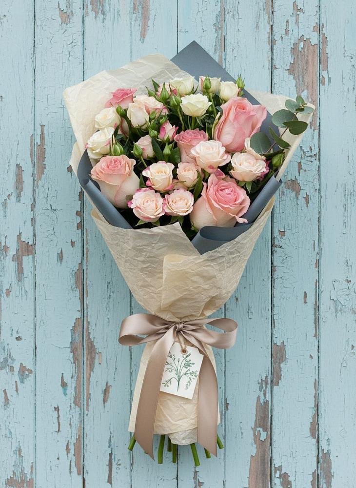 Букет цветов из: Розы в Масловой