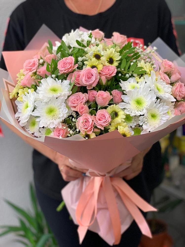 Букет цветов из: Розы и Хризантемы в Масловой