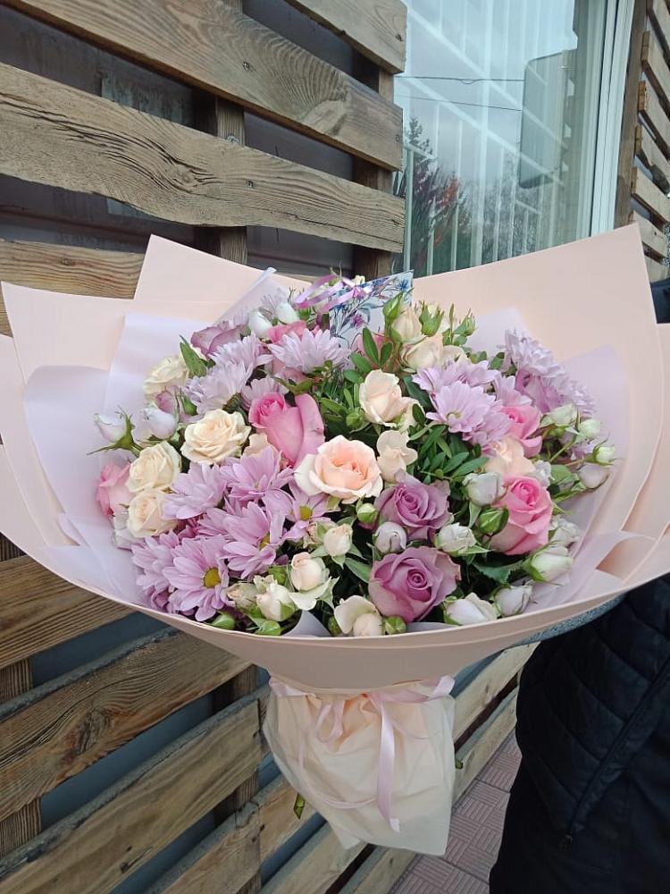 Букет цветов из: Розы и Хризантемы в Масловой