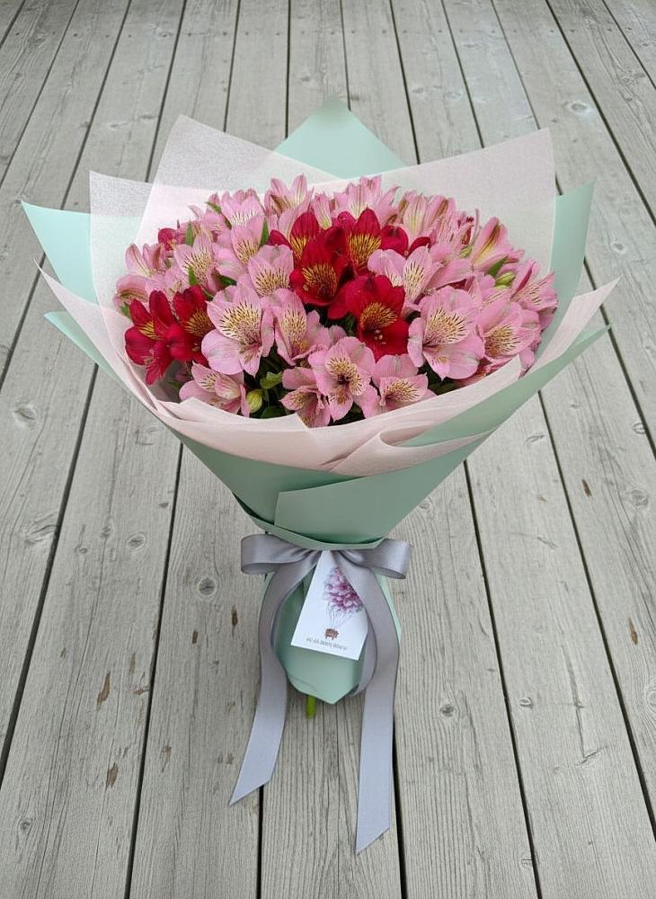 Букет цветов из: Альстромерии в Масловой