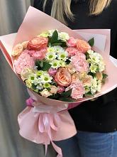 Букет нежные объятья в Масловой Букет цветов из: Гвоздики, Розы и Хризантемы в Масловой