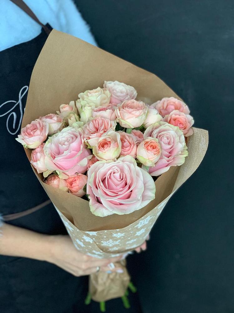 Букет цветов из: Хризантемы и Розы в Масловой