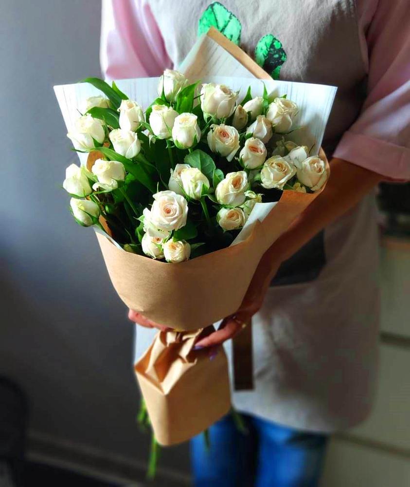 Букет цветов из: Розы в Масловой