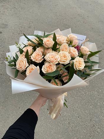 Букет Кремовые розы Латте в Масловой