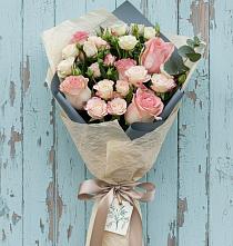 Букет цветов из:  Розы в Масловой