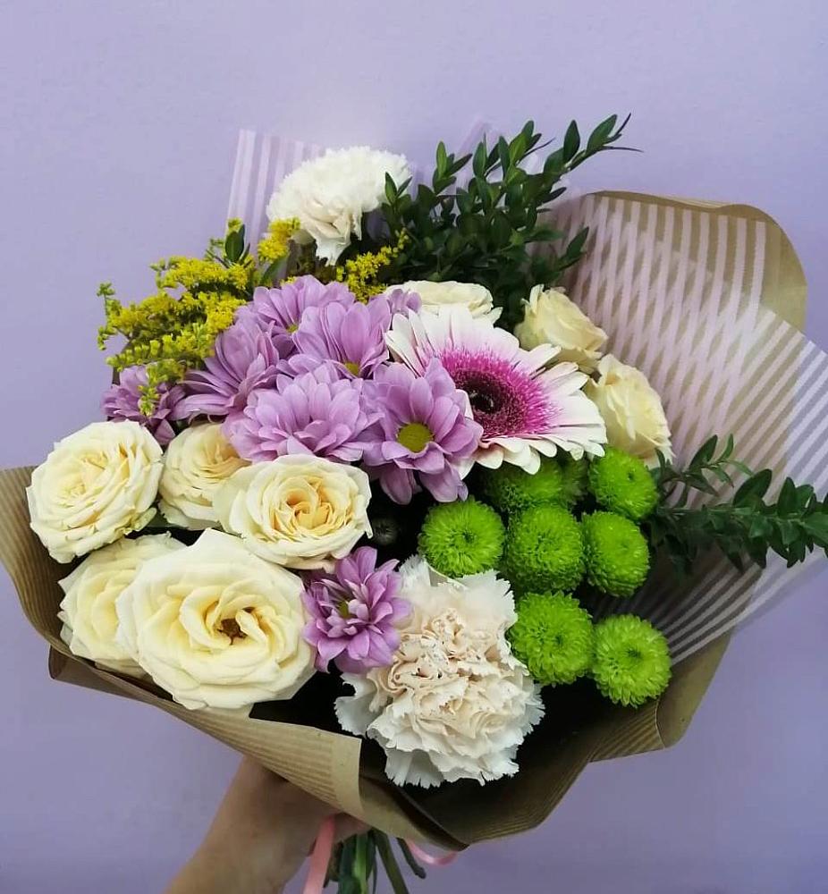 Букет цветов из: Хризантемы, Розы, Гвоздики и Герберы в Масловой