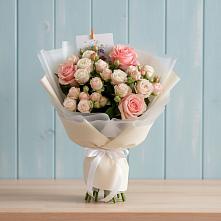 Букет цветов из:  Розы в Масловой