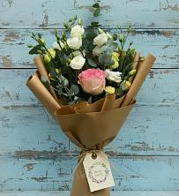 Букет цветов из:  Розы и Лизиантусы в Масловой